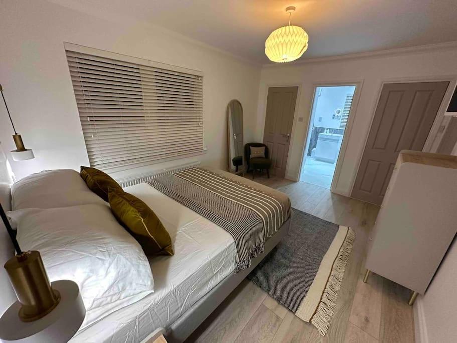 Premium Executive Apartment In Dunfermline Exterior foto