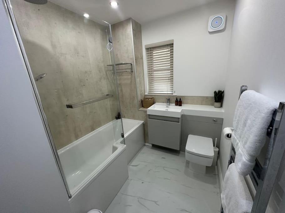 Premium Executive Apartment In Dunfermline Exterior foto